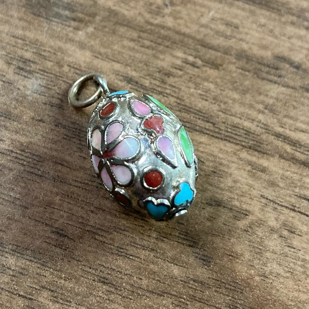Cloisonné pendant
